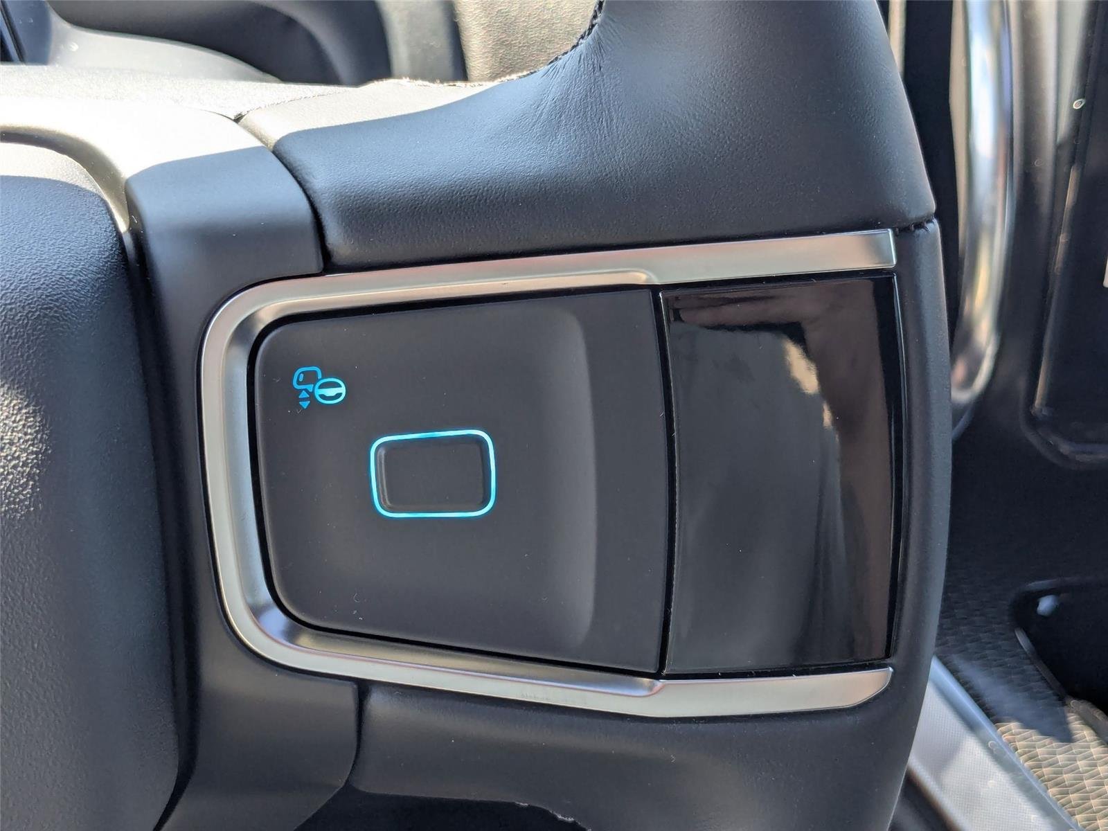 New 2026 Star White Metallic Tri-Coat Ford Platinum® image 18