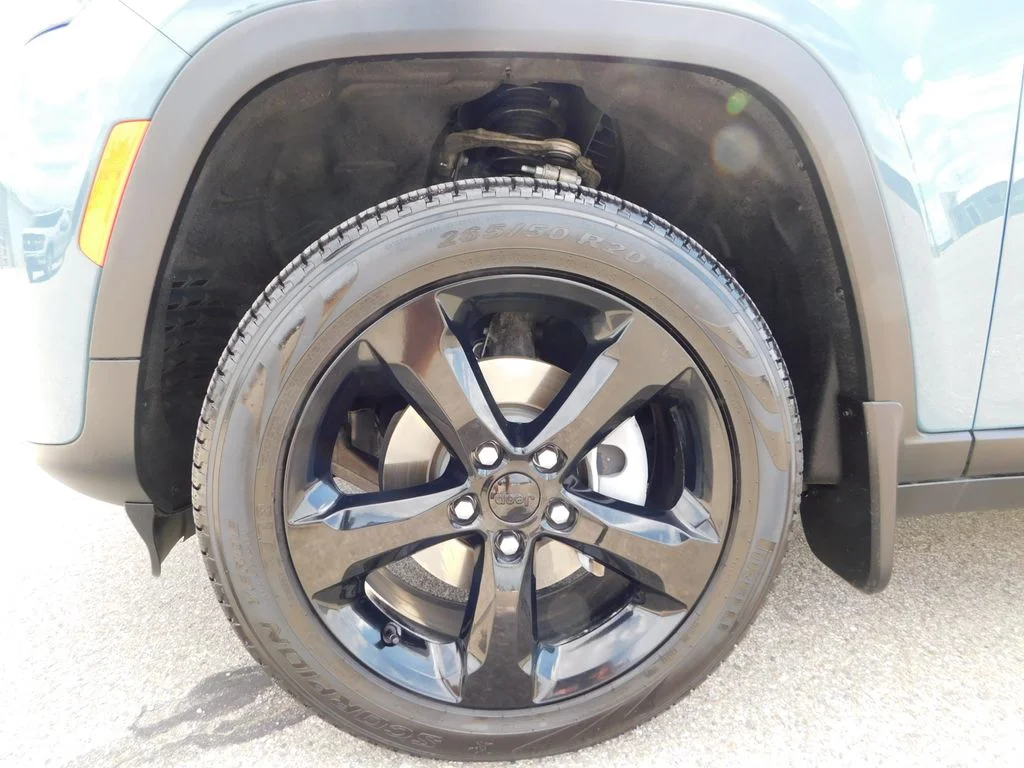 Used 2026 Steel Blue Jeep Limited image 12