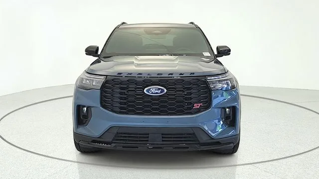 2026 Ford Explorer ST - Photo 28