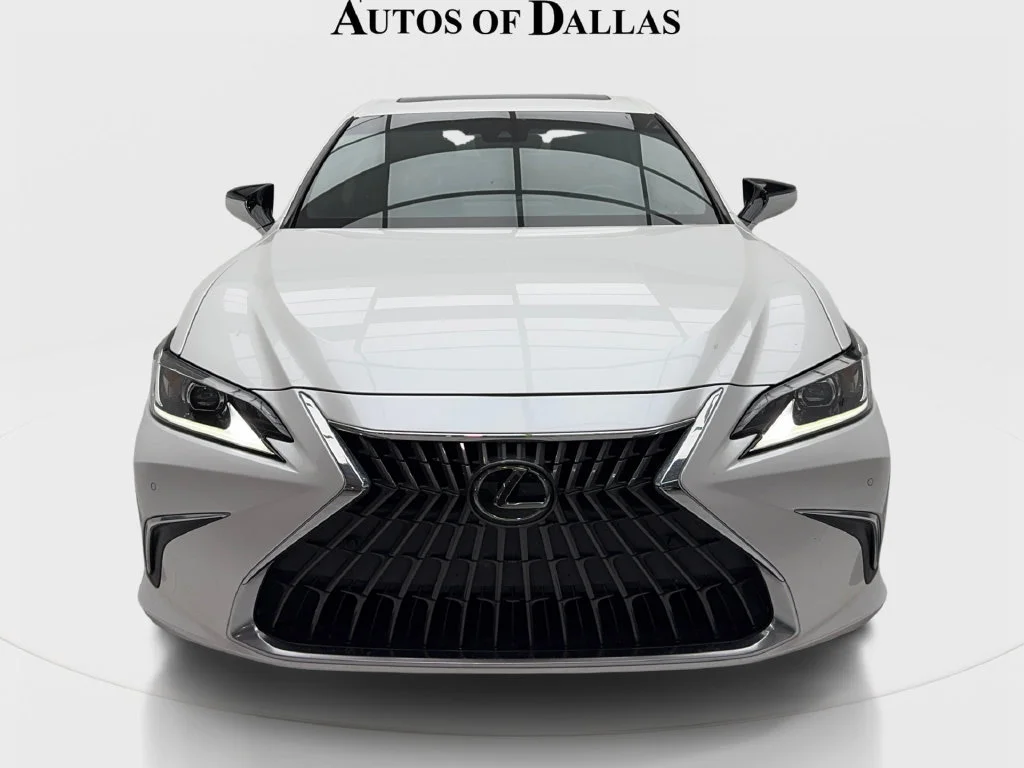 Used 2024 White Lexus 350 image 4
