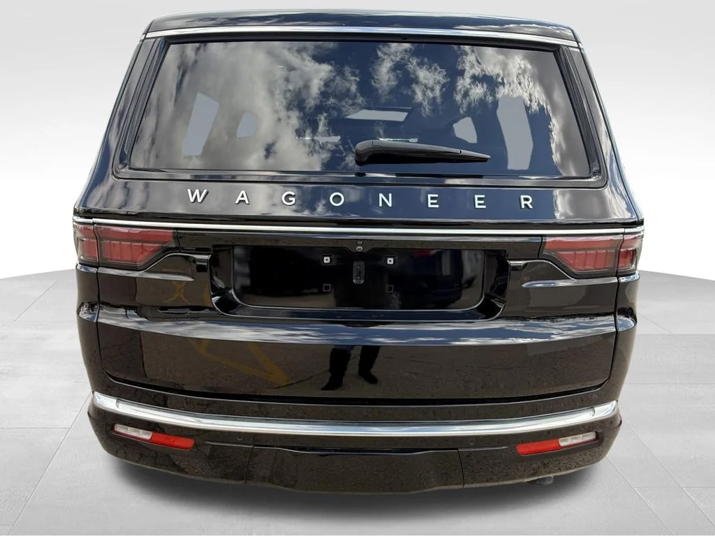 Used 2024 Black Jeep  image 39