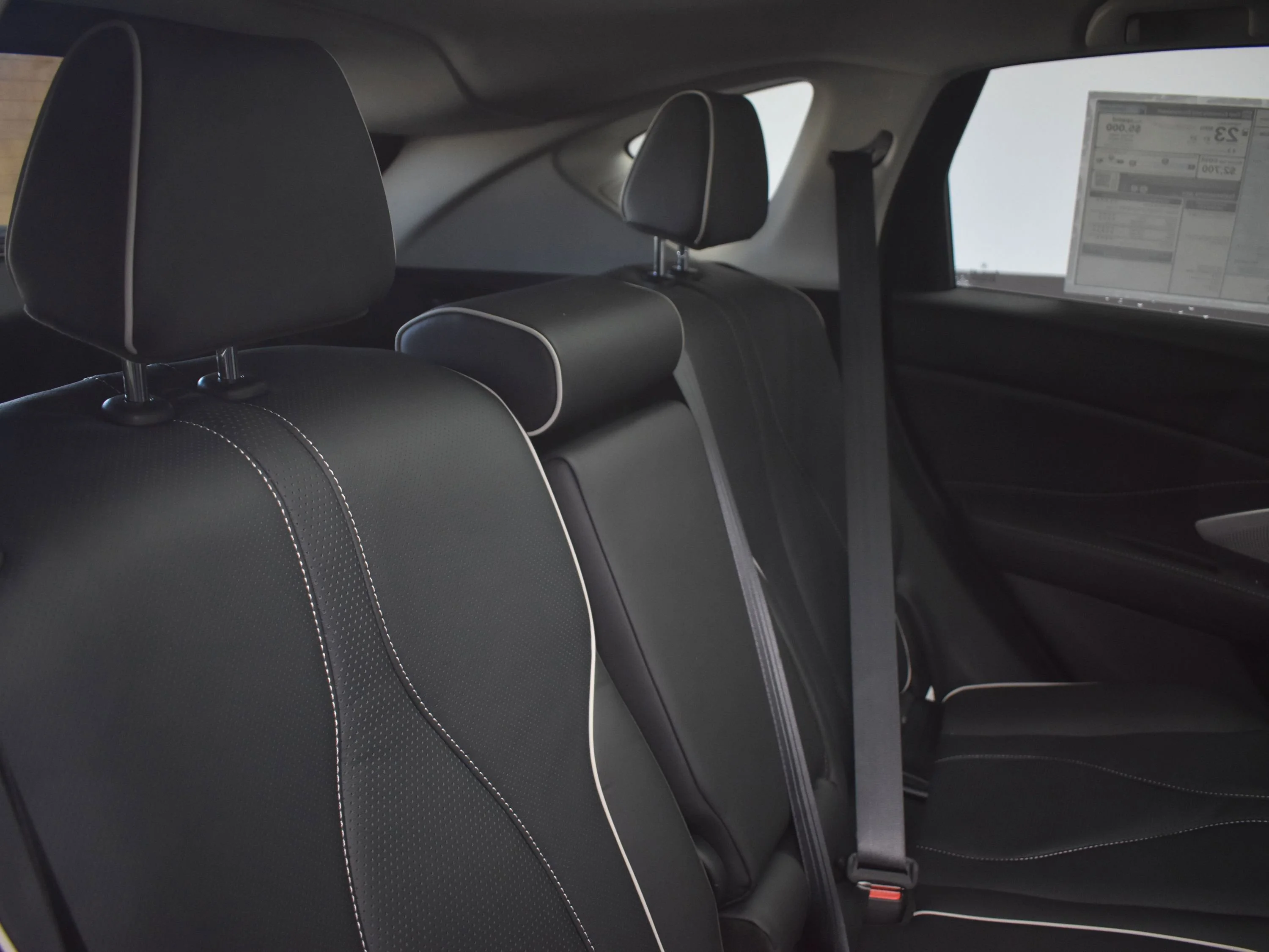 New 2026 Liquid Carbon Metallic Acura w/Advance Package image 26
