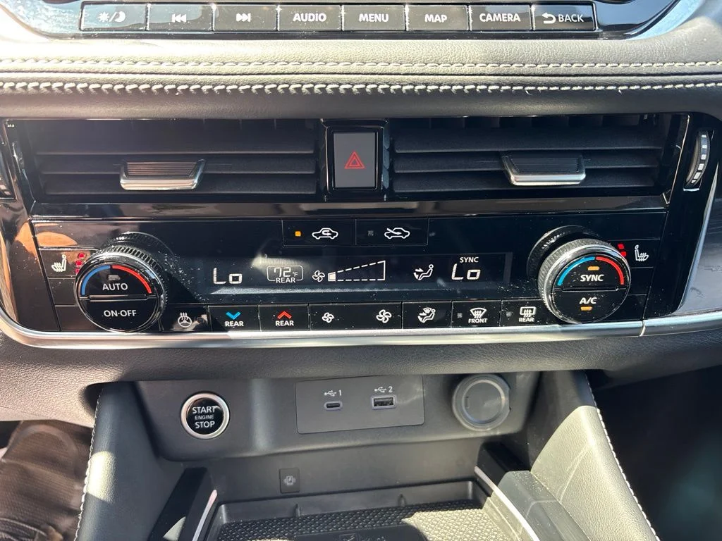 Used 2023 Gray Nissan Platinum image 29