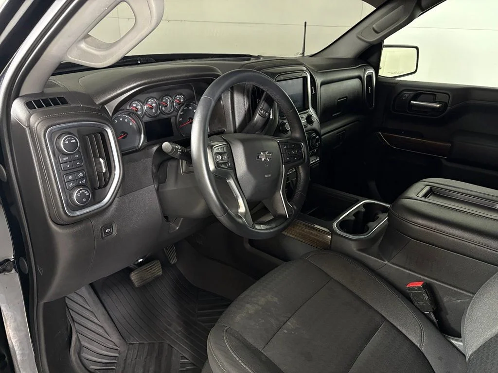 Used 2021 Black Chevrolet RST image 20