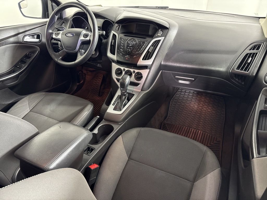 Used 2014 Black Ford SE image 12