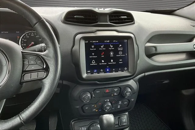 Used 2022 Blue Jeep Altitude image 9