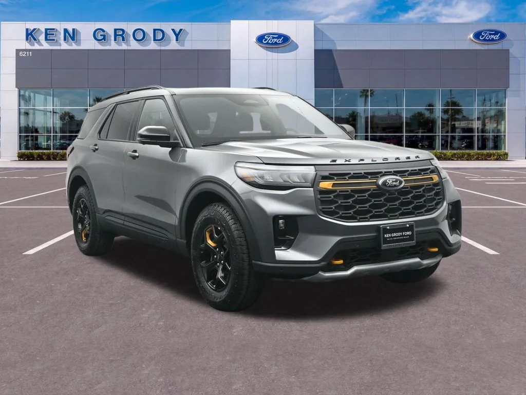 New 2026 Carbonized Gray Metallic Ford Tremor image 1