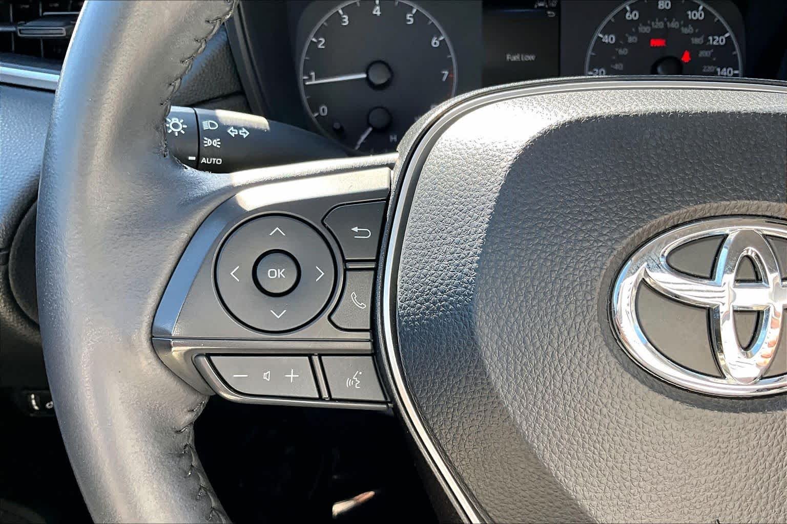 Used 2024 Wind Chill Pearl Toyota LE image 22