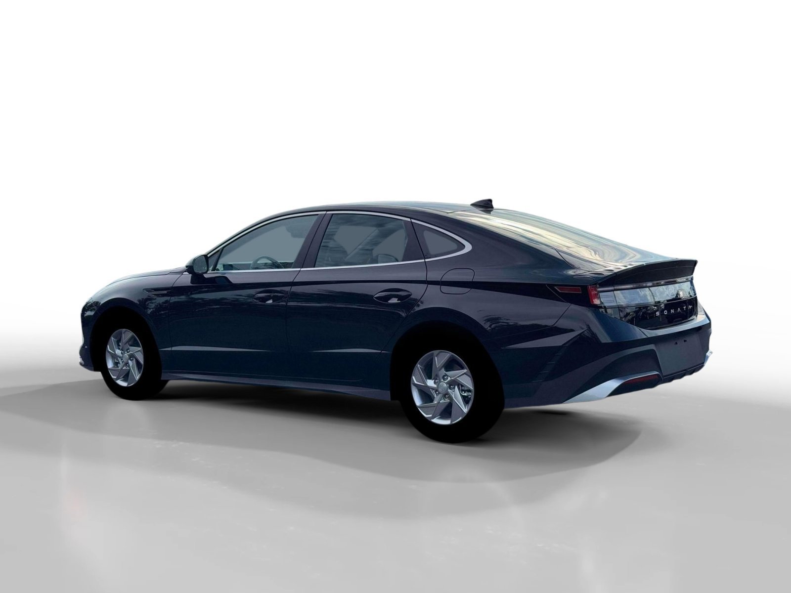 New 2026 Abyss Black Hyundai SE image 4
