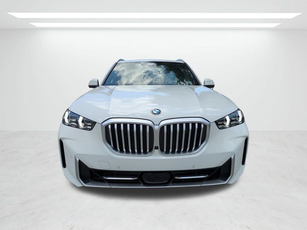 New 2026 Alpine White BMW sDrive40i image 9