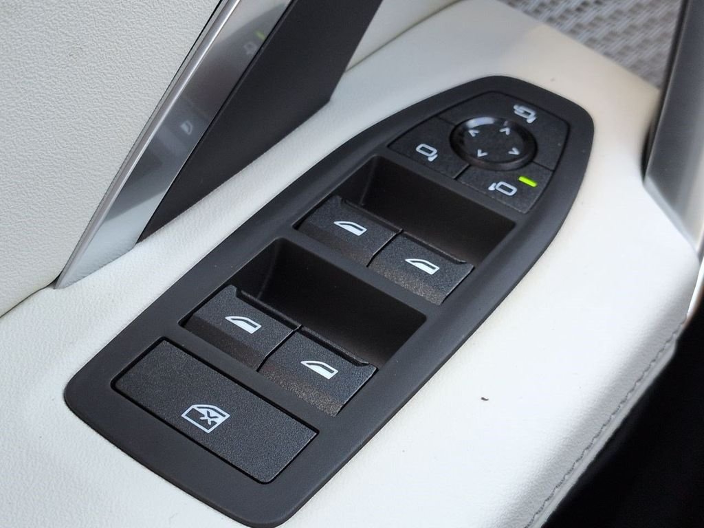New 2026 Red Metallic BMW xDrive28i image 24