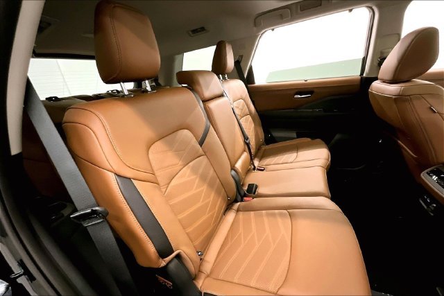 New 2025 Super Black Nissan Platinum image 33