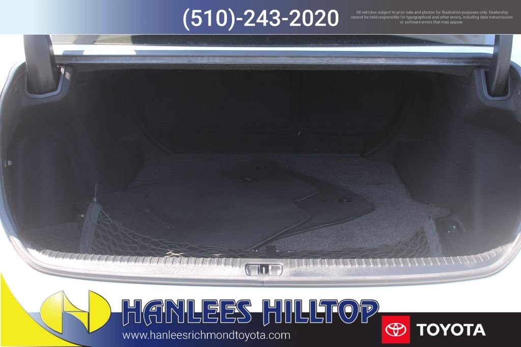 Used 2015  Lexus 350 image 10