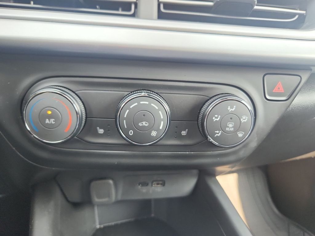 Used 2025 Gray Chevrolet LS image 22
