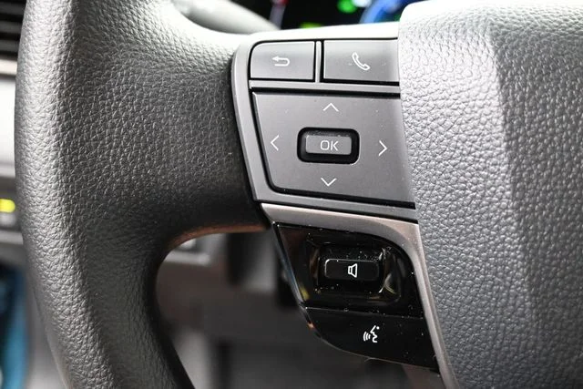 Used 2026  Toyota LE image 20