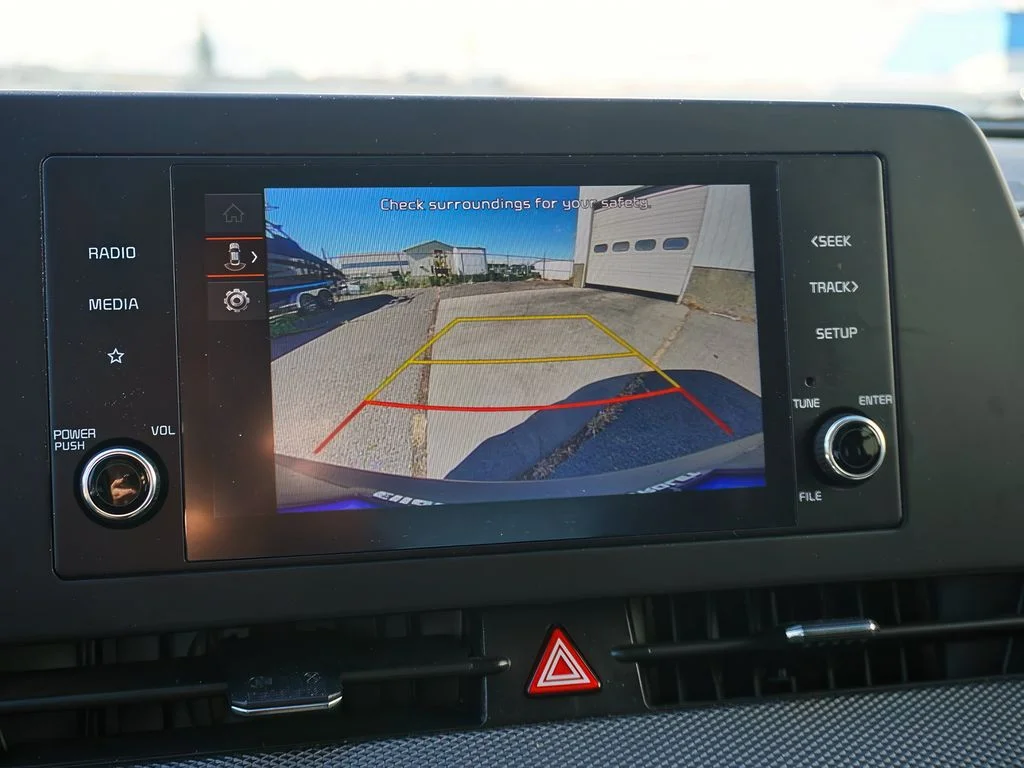 2023 Kia Sportage LX - Photo 25