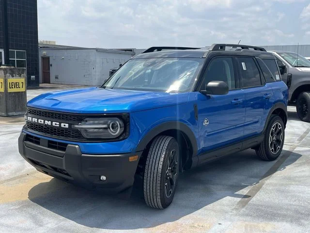 New 2026 Velocity Blue Metallic Ford Outer Banks® image 7