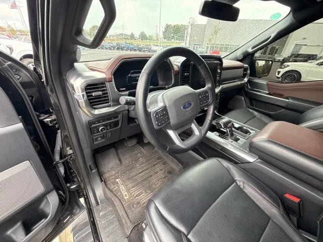 Used 2023 Black Metallic Ford Lariat image 9