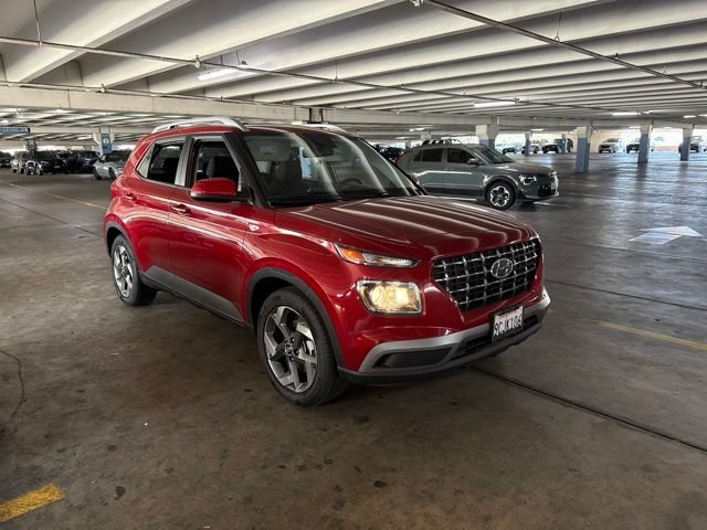 Used 2022 Red Hyundai SEL image 3