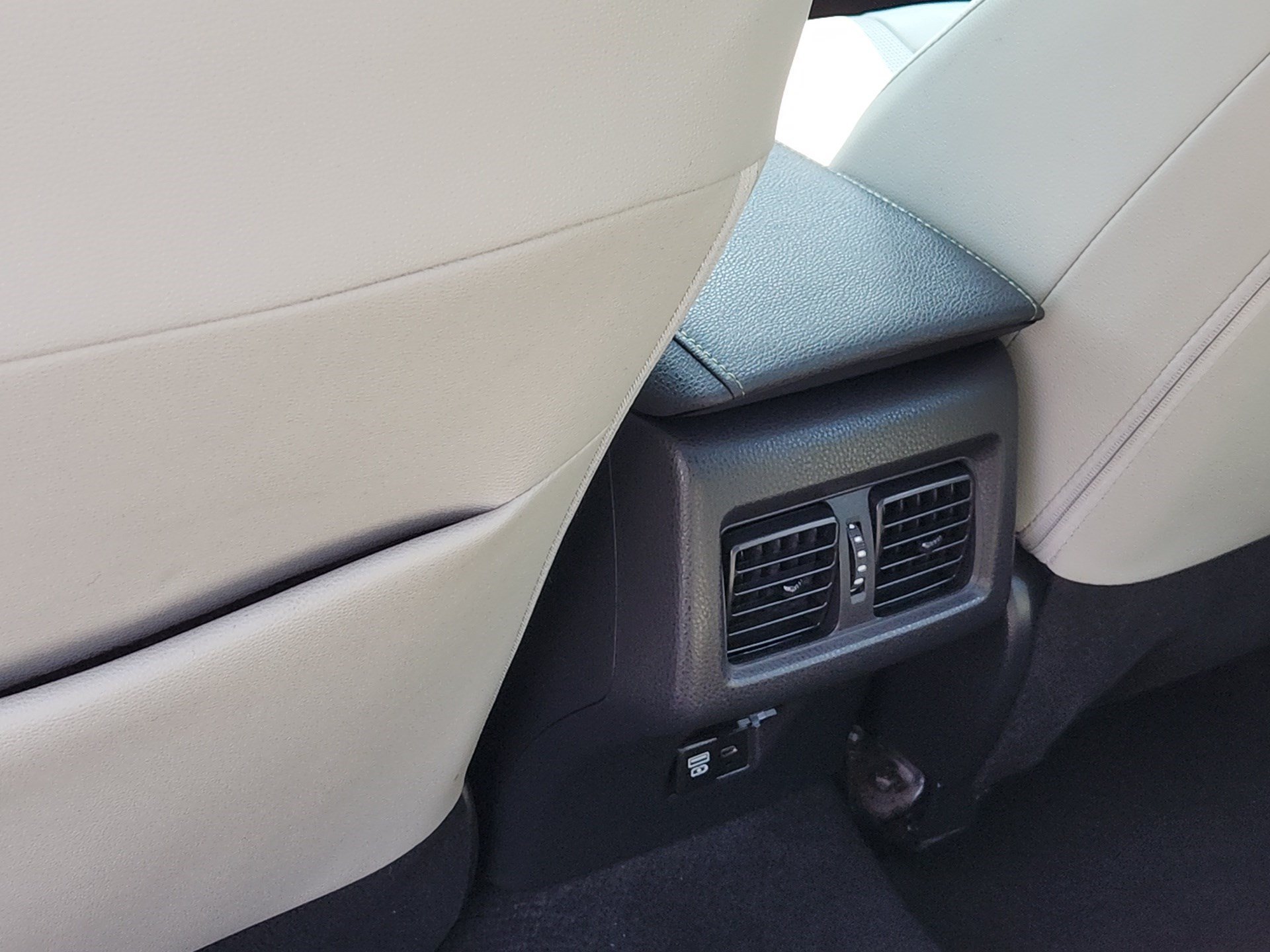 Certified Used 2025 Heavy Metal Toyota XLE image 25