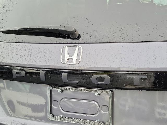 2025 Honda Pilot Touring - Photo 8