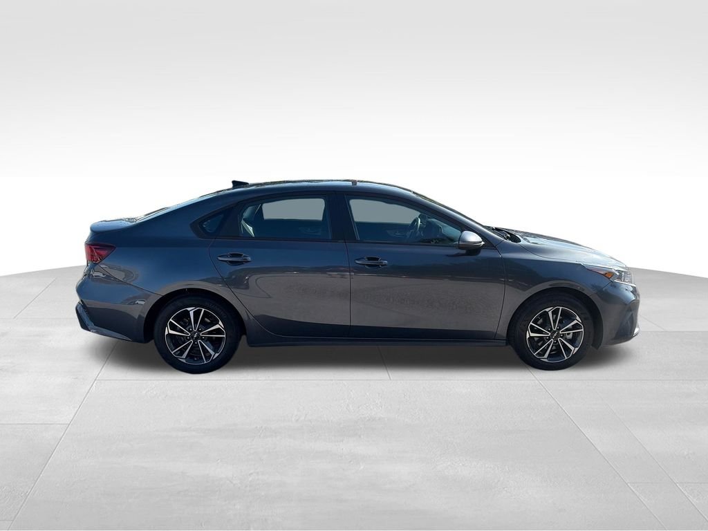 Used 2024 Gray Kia LXS image 7