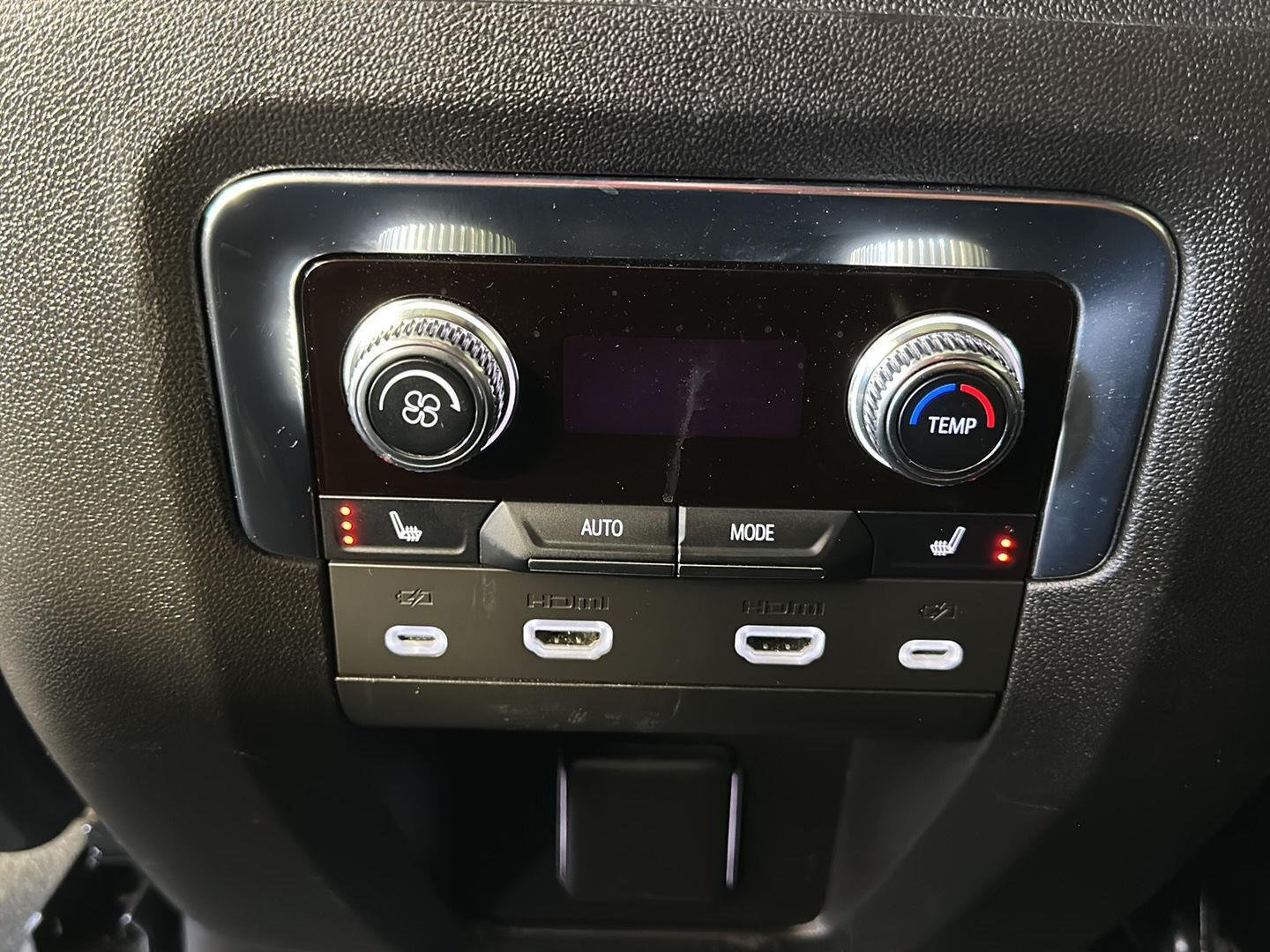 Used 2023 Sterling Metallic GMC Denali image 25