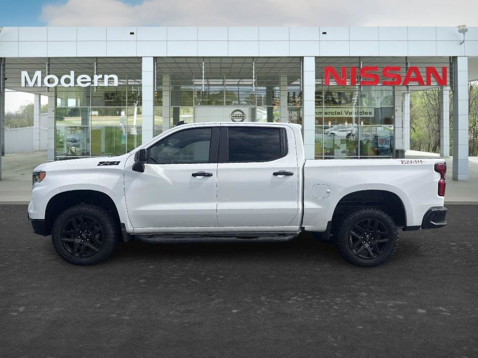 Used 2024 Summit White Chevrolet LT Trail Boss image 2