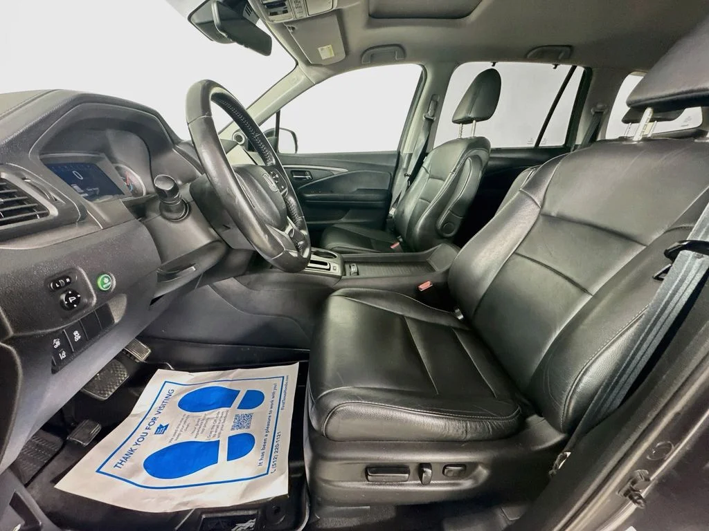 Certified Used 2019 Gray Honda EX-L image 27