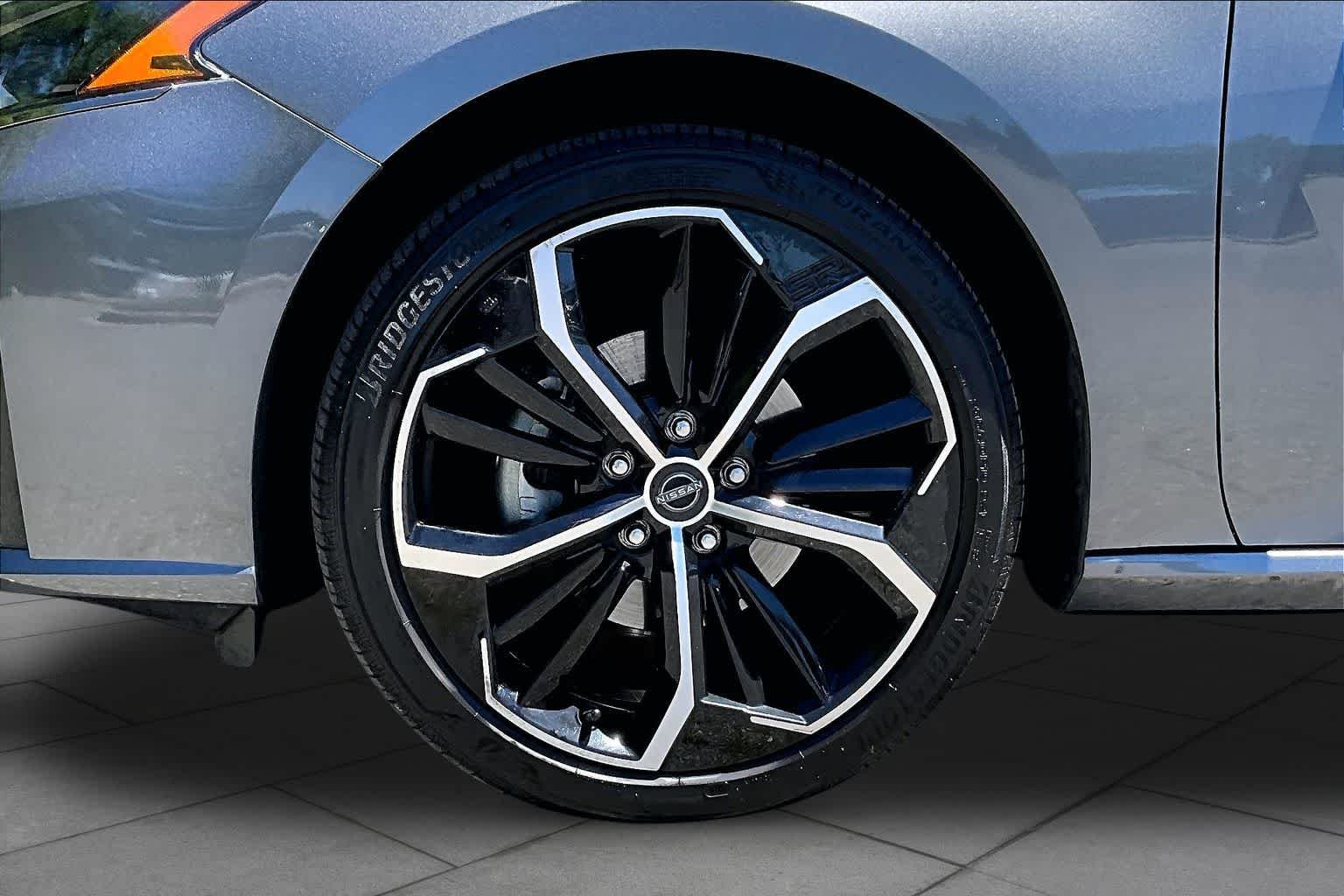 Used 2024 Gun Metallic Nissan 2.5 SR image 11