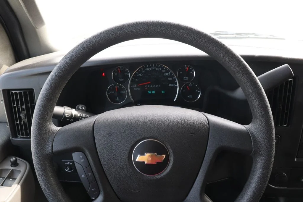 Used 2025 Summit White Chevrolet EXT image 21