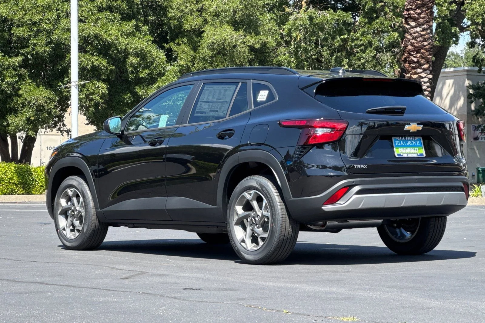 New 2026 Mosaic Black Metallic Chevrolet LT image 5
