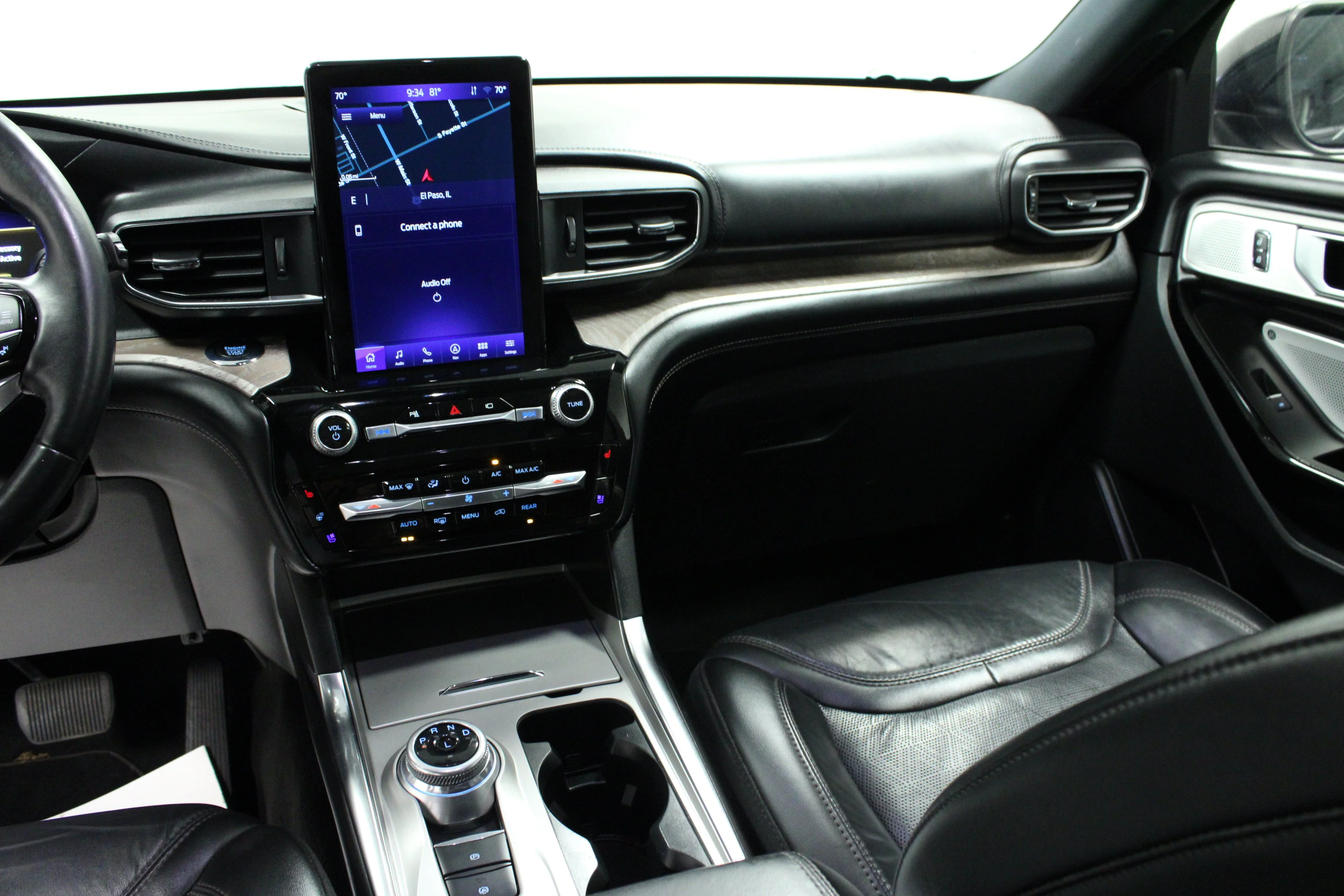 Used 2022 Blue Metallic Ford Platinum image 20