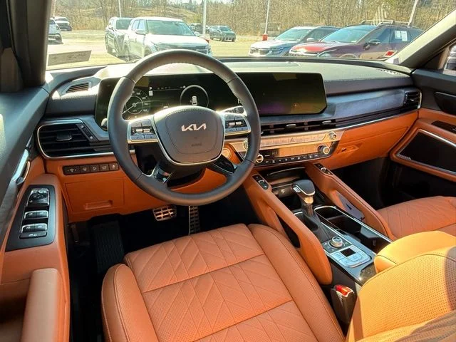 Used 2025 Gray Kia SX X-Line image 4