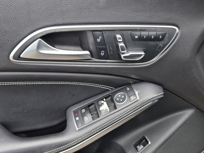 Used 2018 Black Mercedes-Benz CLA 250 image 17