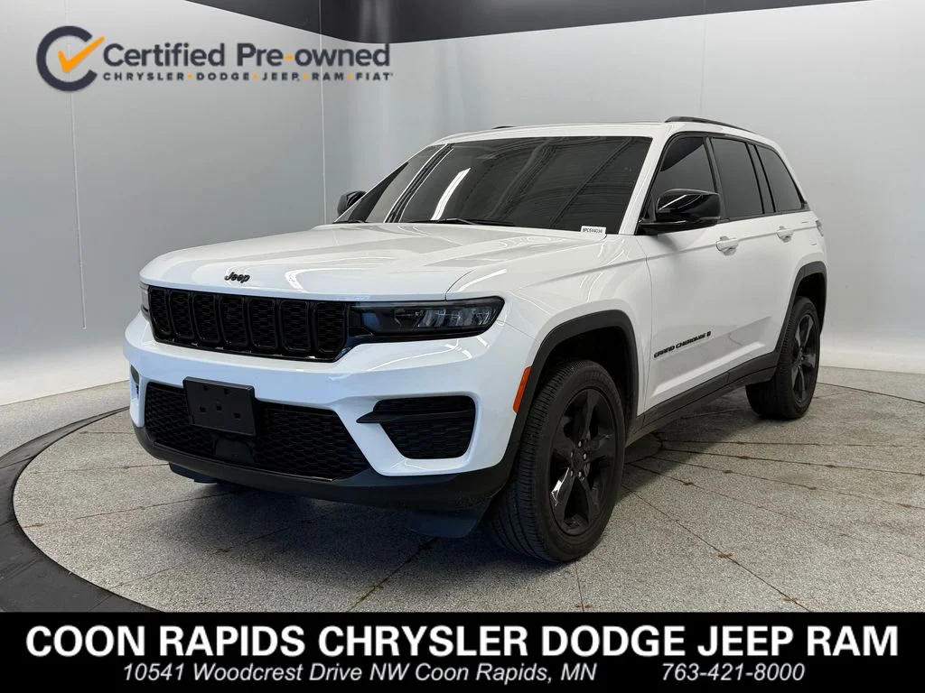 Certified Used 2023 White/off-white Jeep Altitude X image 1