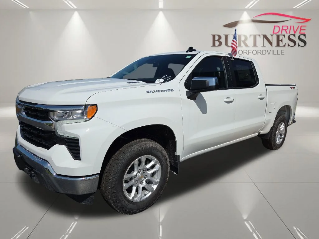 New 2026 Summit White Chevrolet LT (2FL) image 3