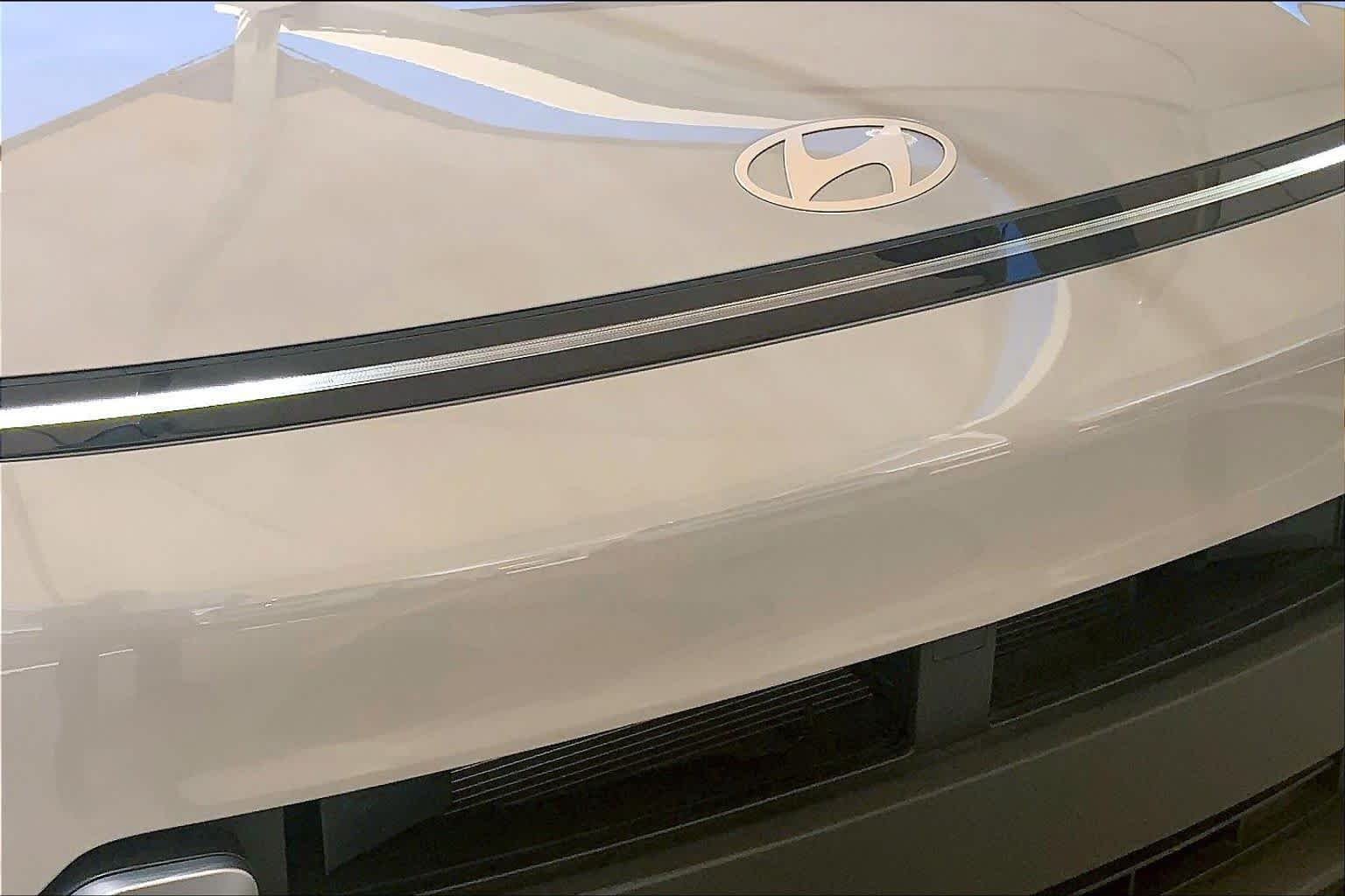2025 Hyundai Kona SE - Photo 31