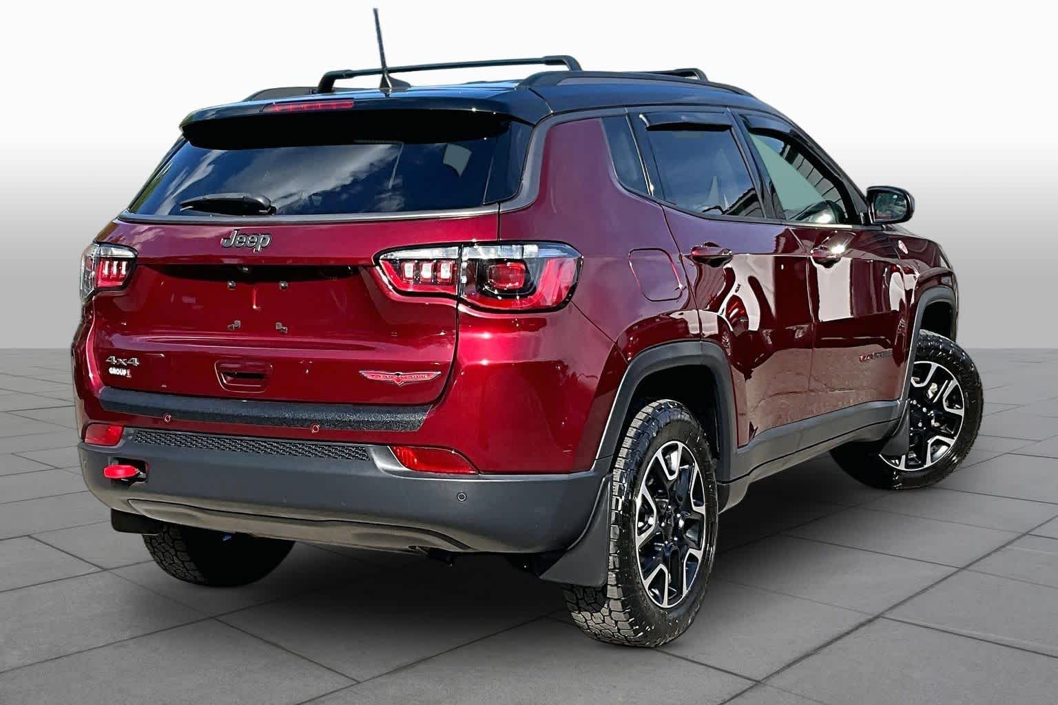 Used 2021 Velvet Red Pearlcoat Jeep Trailhawk image 13
