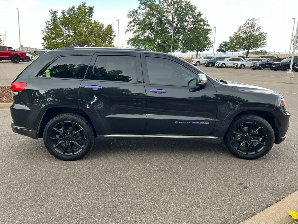 Used 2014 Black Jeep Summit image 7