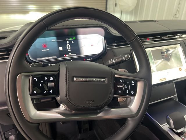 Certified Used 2025 Fuji White Land Rover SE image 34