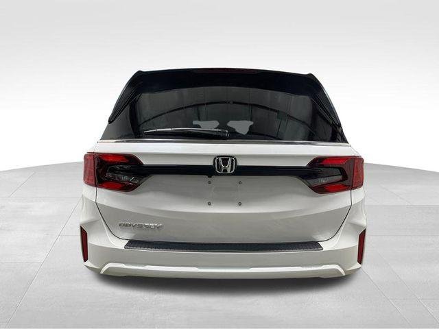 New 2026 Platinum White Pearl Honda EX-L image 5