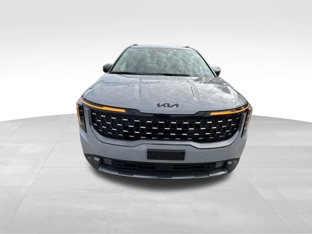 Used 2026 Silver Kia  image 8