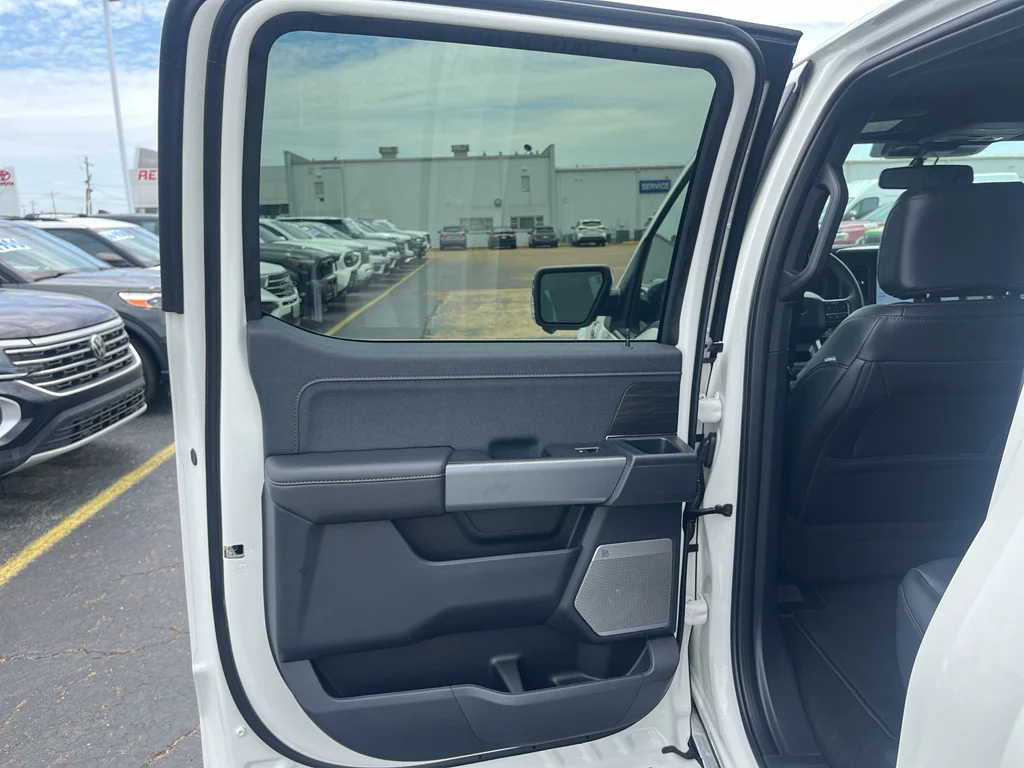 New 2026 Star White Metallic Tri-Coat Ford Lariat® image 29