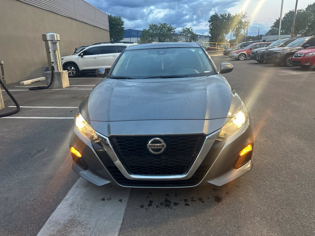 Used 2022 Gray Nissan 2.5 S image 2
