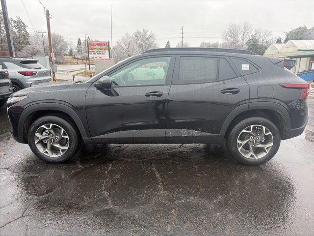 2026 Chevrolet Trax LT - Photo 6