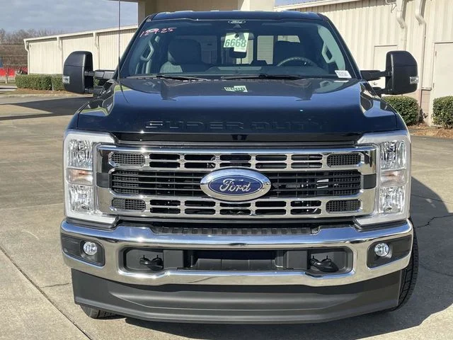 New 2026 Black Ford XLT image 8