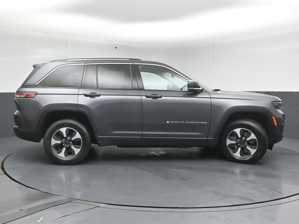 2022 JEEP GRAND CHEROKEE - Image 4