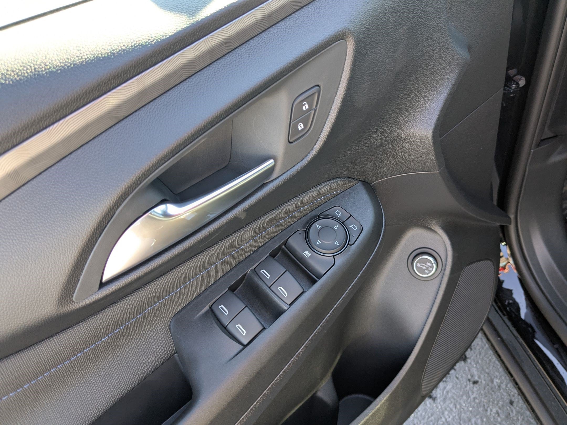 2026 Buick Envista Sport Touring - Photo 11