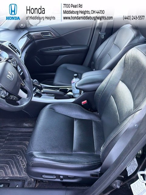 Used 2017 Crystal Black Pearl Honda EX-L image 1